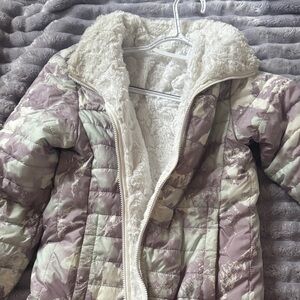 The North Face Women's Puffer Jacket - Purple and Cream